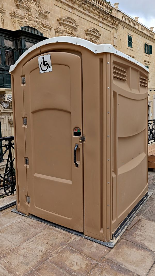 Freshly serviced and sanitized porta potty unit in Phoenix and Arizona